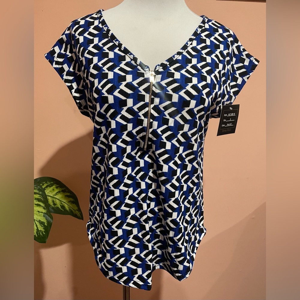 Rene Ricci women blue top sleeveless work shirt blouse top with half zipper.